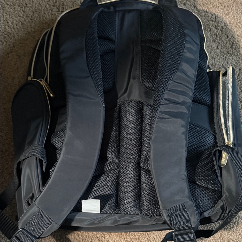 Ergobaby Elegant Black Baby Diaper Backpack with Gold Accents NWOT - Picture 8 of 10